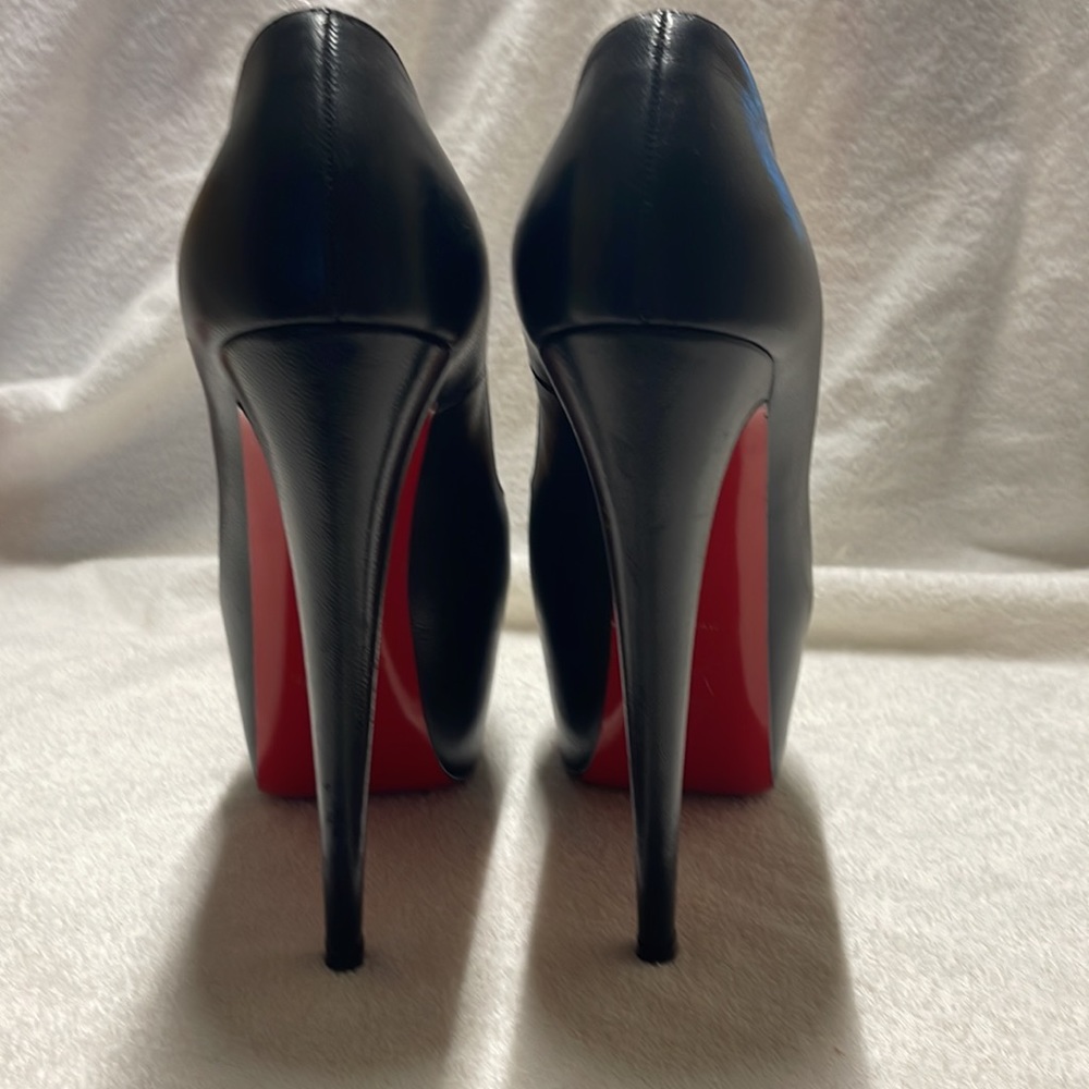 Christian Louboutin platform stilettos leather. Black. Great shape. Like new. - Picture 3 of 14